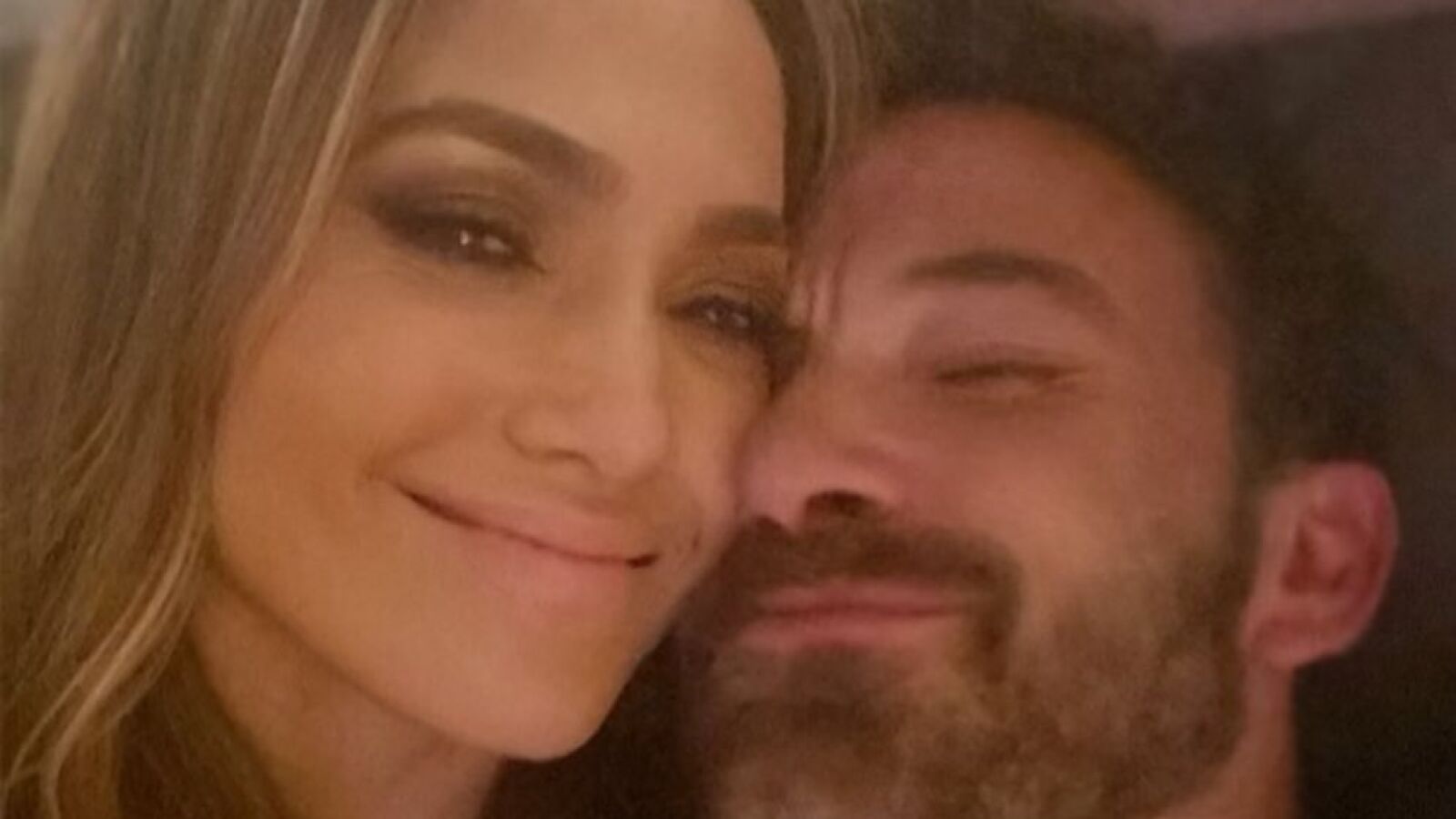 El vídeo más adorable de Jennifer Lopez para felicitar a Ben Affleck donde lo pilla cantando y dándolo todo