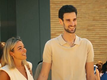 Sergio Rico, emocionado tras recibir el alta y abandonar el hospital junto a Alba Silva: "Todo esto ha sido un sue&ntilde;o"
