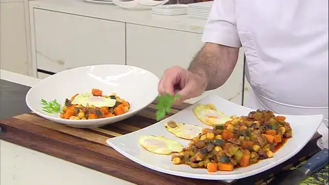 Alboronía con garbanzos, de Arguiñano: "Me parece un recetón" Alboronía con garbanzos, de Arguiñano: "Me parece un recetón"