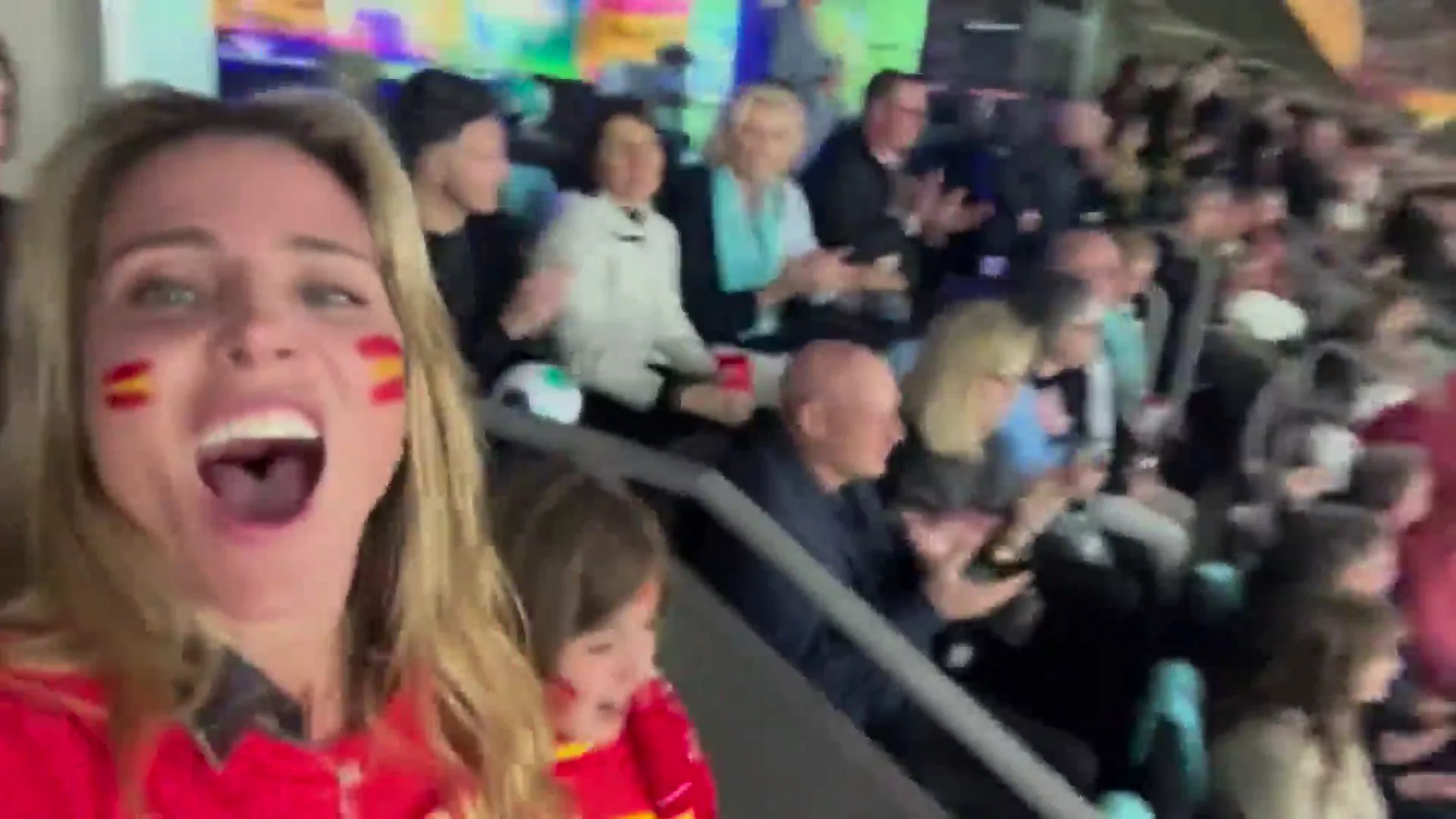 Elsa Pataky en la final del Mundial femenino de Fútbol Elsa Pataky en la final del Mundial femenino de Fútbol