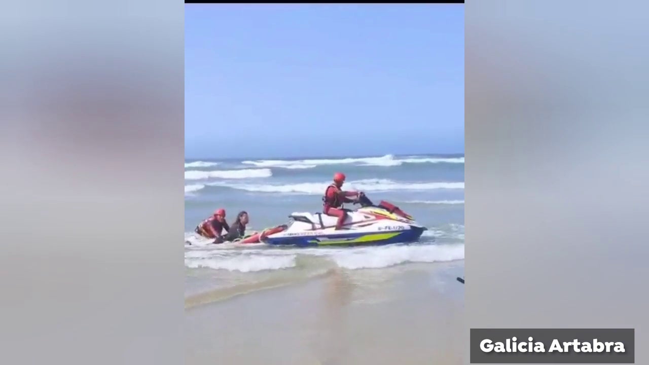 Video der Rettung von drei deutschen Surfern am Strand von O Baleo (Valdoviño), die nicht aus dem Meer herauskommen konnten