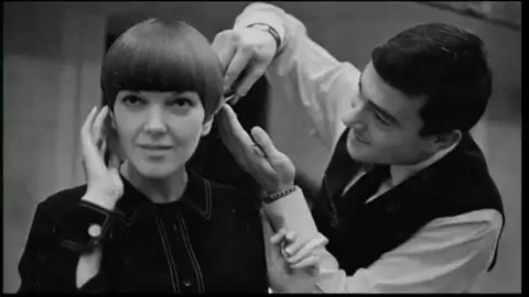 ¿Cómo ha evolucionado la profesión de peluqueros? ¿Cómo ha evolucionado la profesión de peluqueros?