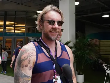 Dax Shepard en la F1 Dax Shepard en la F1