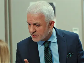 Tremenda bronca de Halit a Yildiz: “¡Deja de mentirme!” Tremenda bronca de Halit a Yildiz: “¡Deja de mentirme!”