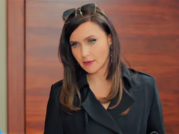 Ender pone fin a su pacto con Yildiz: “Demuestra que Halit es el padre y luego ven a buscarme” Ender pone fin a su pacto con Yildiz: “Demuestra que Halit es el padre y luego ven a buscarme”