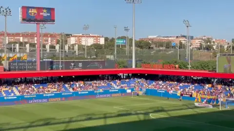 Miles de personas piden la dimisión de Rubiales en el Joan Gamper femenino: "¡Vete ya!" Miles de personas piden la dimisión de Rubiales en el Joan Gamper femenino: "¡Vete ya!"