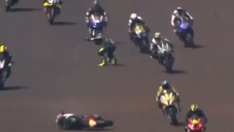 Terrible accidente en Moto1000 en Brasil Terrible accidente en Moto1000 en Brasil