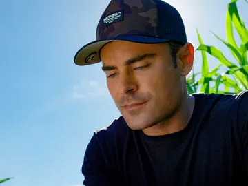 Zac Efron en la temporada 2 de 'Con los pies sobre la tierra' Zac Efron en la temporada 2 de 'Con los pies sobre la tierra'