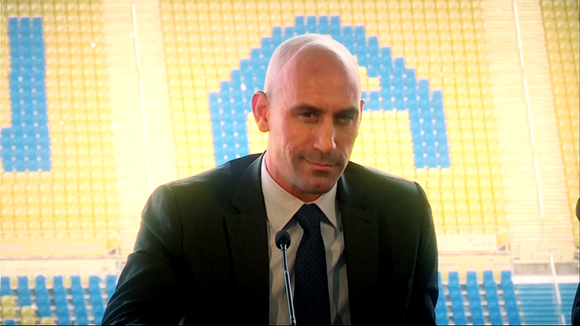 Miguel Lago es uno de los denunciados por Luis Rubiales por un monólogo que no le gustó: "Me pide 50.000 euros" Miguel Lago es uno de los denunciados por Luis Rubiales por un monólogo que no le gustó: "Me pide 50.000 euros"