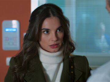 Esta noche en &lsquo;Violeta como el mar&rsquo;: Violeta le pide a su m&eacute;dico que le recete pastillas para frenar su sinestesia