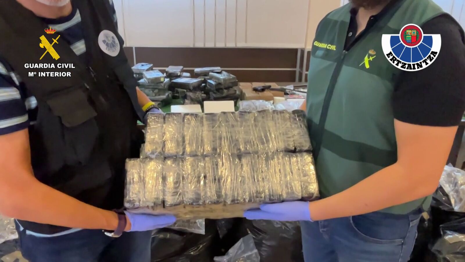 La Guardia Civil y la Ertzaintza desarticulan una importante organización criminal dedicada al tráfico de drogas