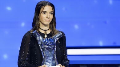 Aitana Bonmatí, tras ganar el premio de la UEFA a la mejor jugadora del año: 