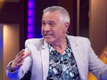 La ronda de chistes malos de Rafael conquista a Cristina Pedroche y Lorena Castell La ronda de chistes malos de Rafael conquista a Cristina Pedroche y Lorena Castell