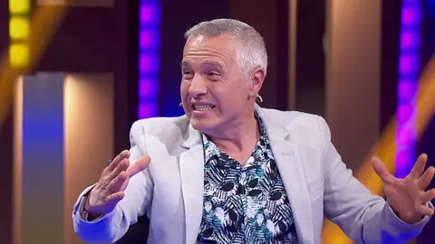 La ronda de chistes malos de Rafael conquista a Cristina Pedroche y Lorena Castell La ronda de chistes malos de Rafael conquista a Cristina Pedroche y Lorena Castell