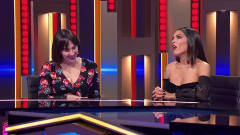 Cristina Pedroche penaliza a Lorena Castell y Alicia al incumplir una norma de ‘Password’: “¡No puede ser!” Cristina Pedroche penaliza a Lorena Castell y Alicia al incumplir una norma de ‘Password’: “¡No puede ser!”