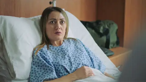 ¡Çetin le pide a Aylin el dinero que le han dado por vender la casa! ¿Está intentando estafarla? ¡Çetin le pide a Aylin el dinero que le han dado por vender la casa! ¿Está intentando estafarla?