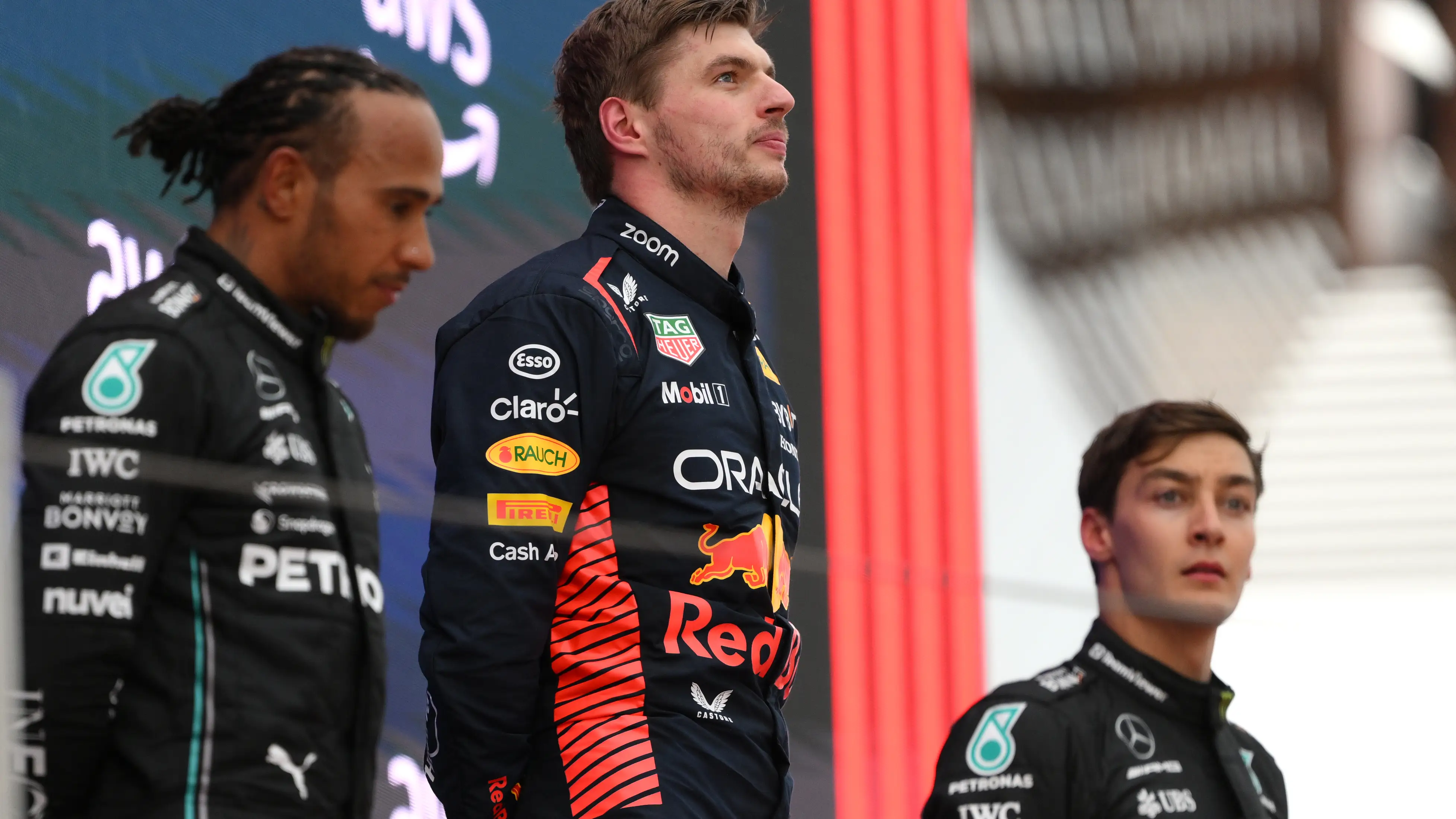 Verstappen y Hamilton en el podio 