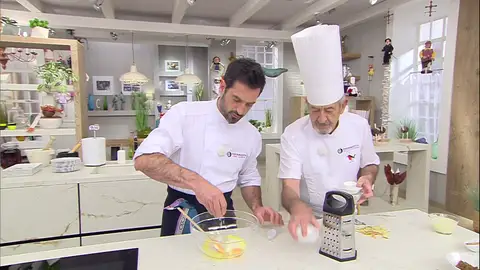 Mezcla bien todos los ingredientes Mezcla bien todos los ingredientes