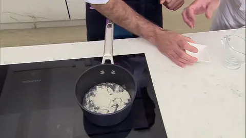 Prepara la masa escaldada Prepara la masa escaldada