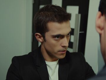 Yigit amenaza al amigo de Lila&hellip; &iquest;se estar&aacute; enamorando realmente de ella? 