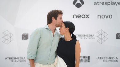 Amar es para siempre emociona en el FesTVal de Vitoria: “Hemos hecho una serie preciosa y la vamos a acabar muy alto”