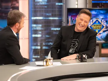 La clase magistral de imitación de Carlos Latre: "¿Qué pasa si te quedas afónico?" La clase magistral de imitación de Carlos Latre: "¿Qué pasa si te quedas afónico?"