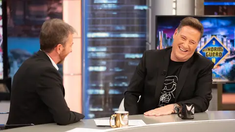 La clase magistral de imitación de Carlos Latre: "¿Qué pasa si te quedas afónico?" La clase magistral de imitación de Carlos Latre: "¿Qué pasa si te quedas afónico?"