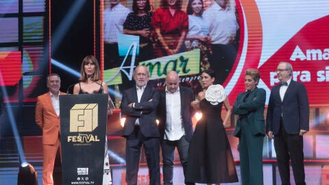 Amar es para siempre recibe el premio FesTVal