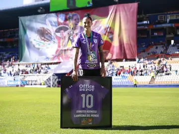 Jenni Hermoso, homenajeada en México Jenni Hermoso, homenajeada en México