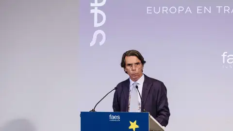 José María Aznar durante una conferencia José María Aznar durante una conferencia