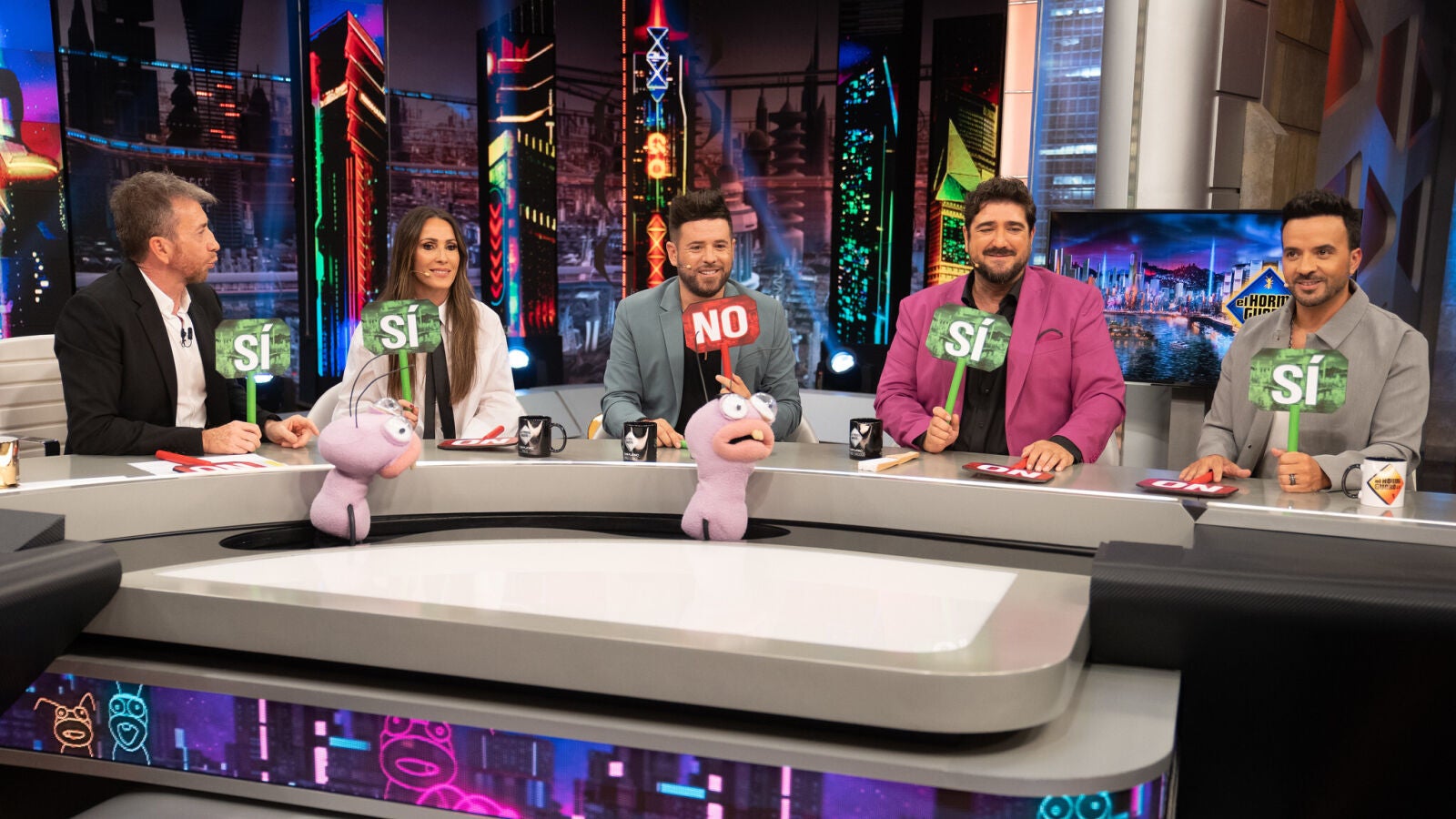 ¿Siguen siendo jóvenes? Los coaches de La Voz se enfrentan al Abuelómetro