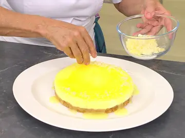 Receta de tarta fría de limón, de Eva Arguiñano Receta de tarta fría de limón, de Eva Arguiñano