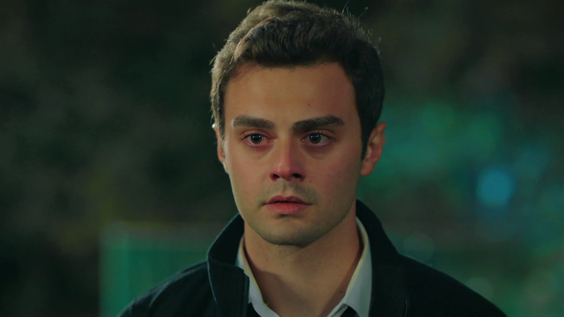 Akif se venga de Ahmet y le revela a Ömer su gran secreto: "Él es tu padre" Akif se venga de Ahmet y le revela a Ömer su gran secreto: "Él es tu padre"