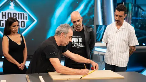 Bricolaje, juguetes dopados, y mucha ciencia: Marron deja boquiabiertos a Luis Tosar e Inma Cuesta Bricolaje, juguetes dopados, y mucha ciencia: Marron deja boquiabiertos a Luis Tosar e Inma Cuesta