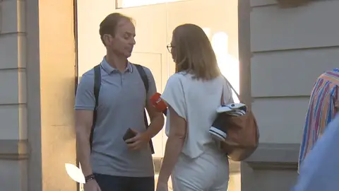 Josep Santacana niega que llevase maletines llenos de dinero de Arantxa Sánchez Vicario en el coche: "Tomaremos medidas" Josep Santacana niega que llevase maletines llenos de dinero de Arantxa Sánchez Vicario en el coche: "Tomaremos medidas"