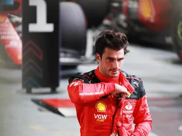 Carlos Sainz, tras firmar la pole en Marina Bay Carlos Sainz, tras firmar la pole en Marina Bay