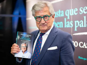 Muere Pepe Domingo Castaño a los 80 años por una sepsis: "Se ha apagado una de las grandes voces de la radio deportiva" Muere Pepe Domingo Castaño a los 80 años por una sepsis: "Se ha apagado una de las grandes voces de la radio deportiva"