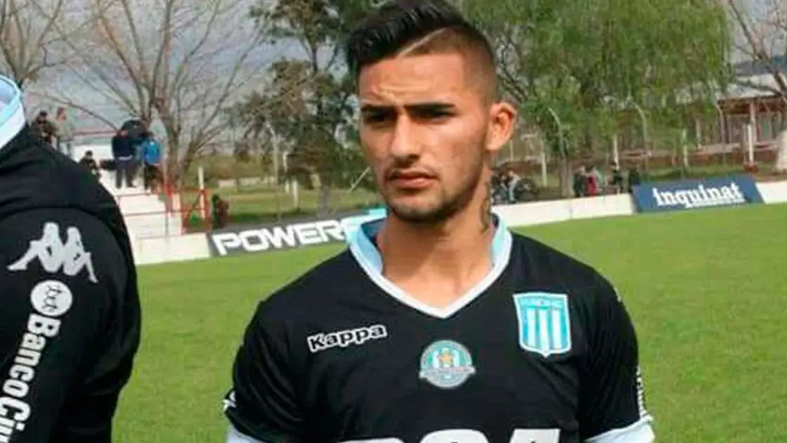 Brian López, exjugador de Racing Club, antes de un partido Brian López, exjugador de Racing Club, antes de un partido