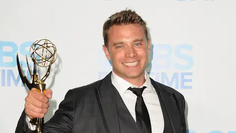 Billy Miller en la 41 edición de los Daytime Emmy Awards Billy Miller en la 41 edición de los Daytime Emmy Awards