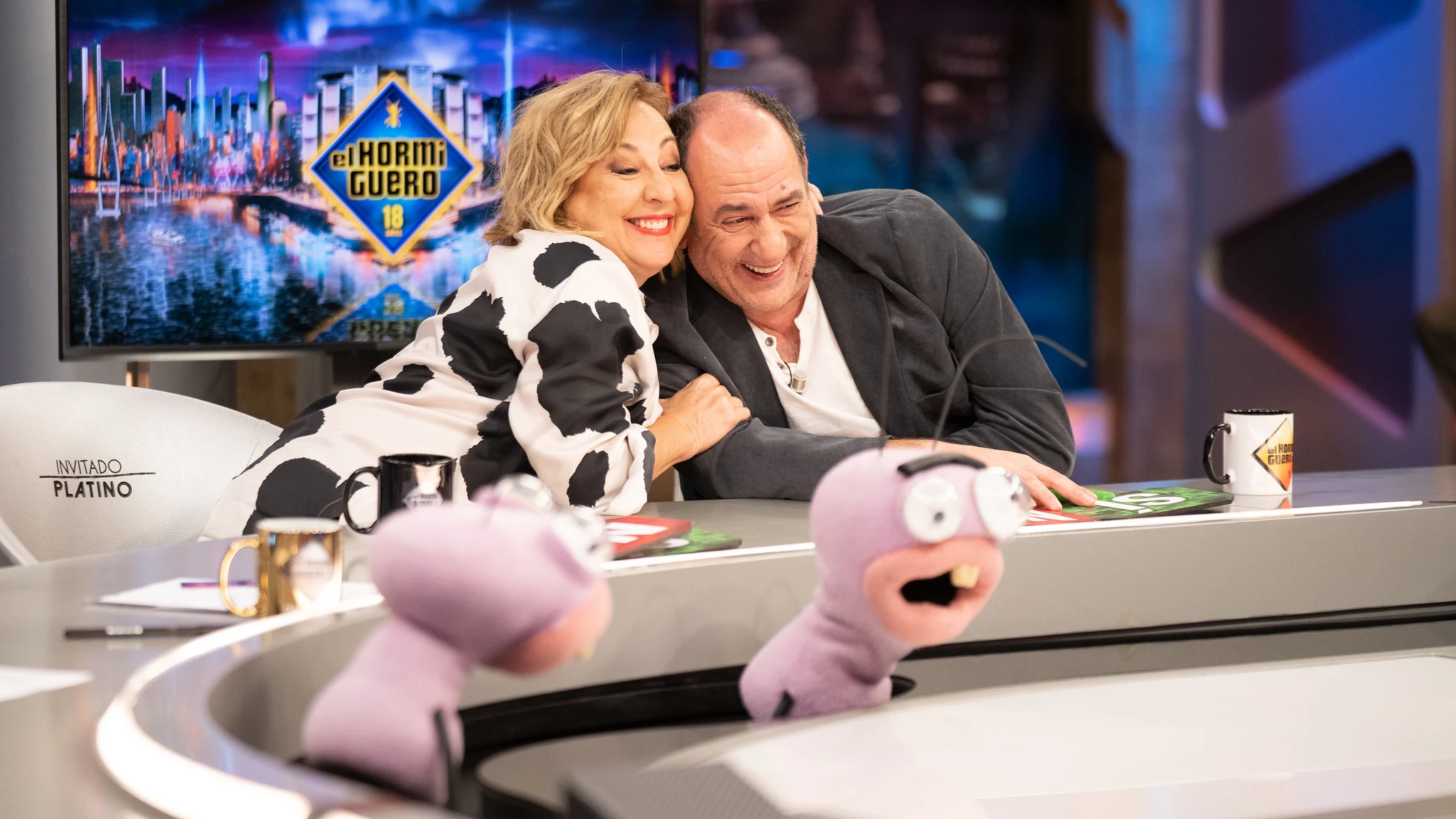Disfruta la entrevista completa a Carmen Machi y Karra Elejalde en El Hormiguero