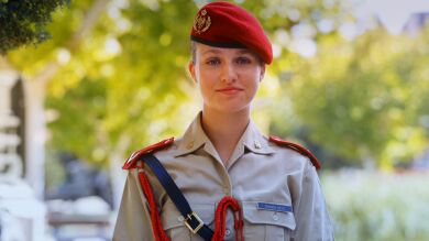 Leonor recibe el título de dama cadete un mes después de su ingreso en la Academia Militar de Zaragoza