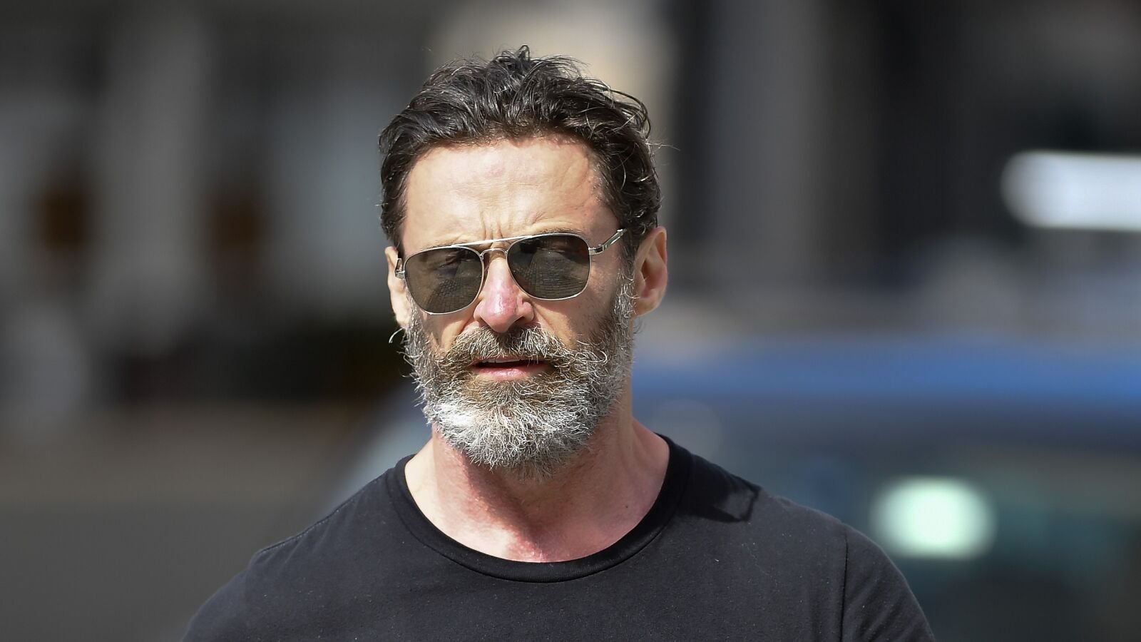 Hugh Jackman se refugia en Ryan Reynolds y asegura que está atravesando 
