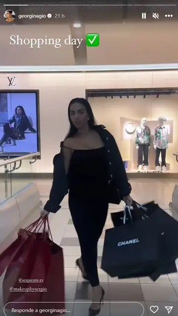 Georgina Rodríguez, de compras Georgina Rodríguez, de compras