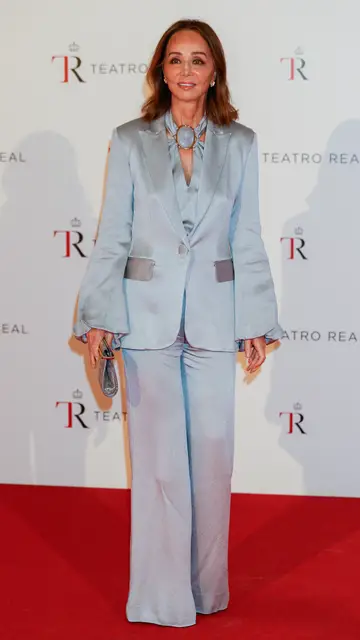 La elegancia de Isabel Preysler La elegancia de Isabel Preysler