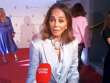 Isabel Preysler responde a los comentarios que la relacionan con Alfonso Díez: "Me cae muy bien" Isabel Preysler responde a los comentarios que la relacionan con Alfonso Díez: "Me cae muy bien"
