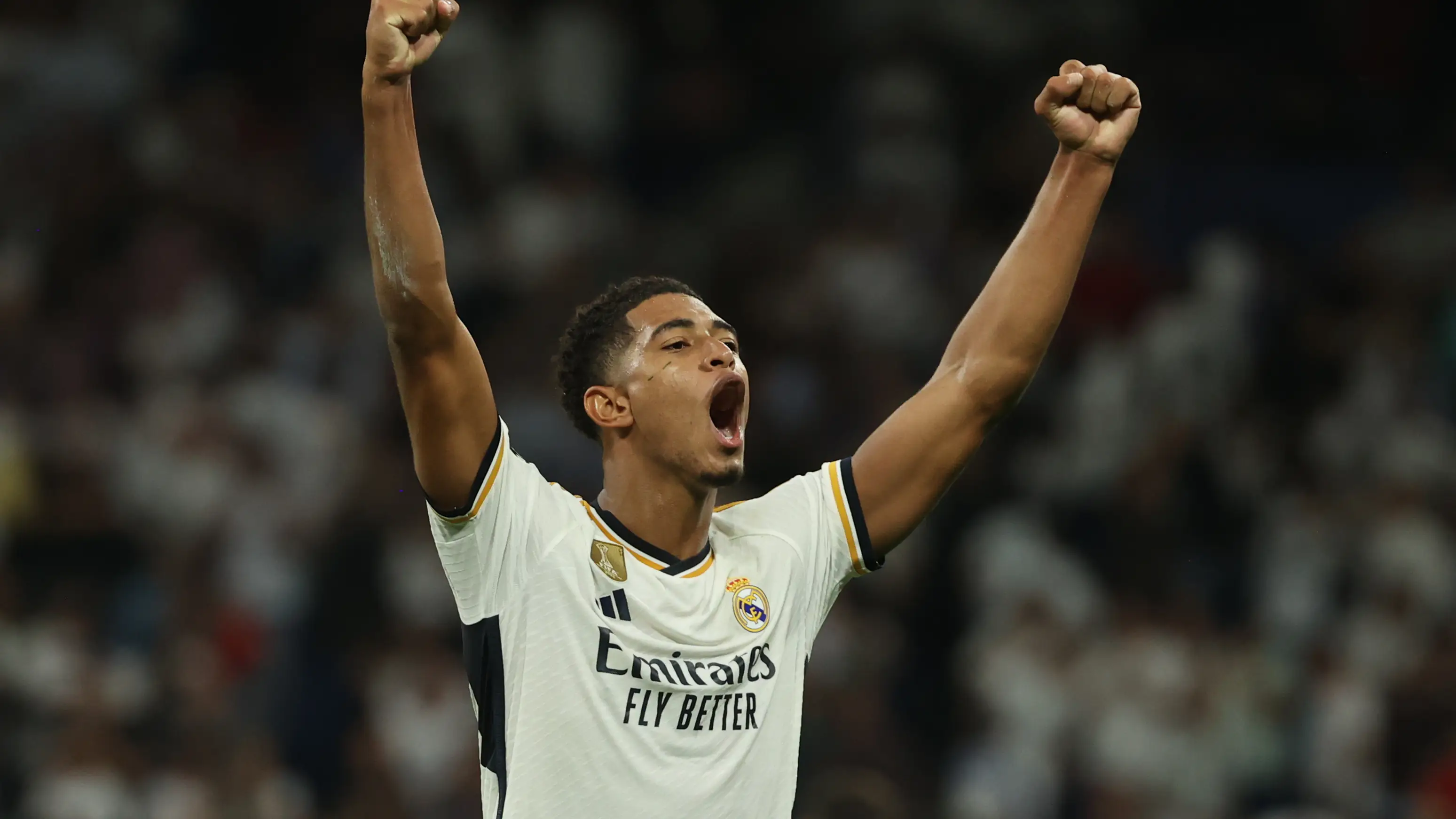 Jude Bellingham celebra junto a la afición blanca su gol ante el Unión Berlín Jude Bellingham celebra junto a la afición blanca su gol ante el Unión Berlín