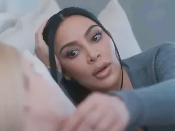 Kim Kardashian en American Horror Story: Delicate Kim Kardashian en American Horror Story: Delicate