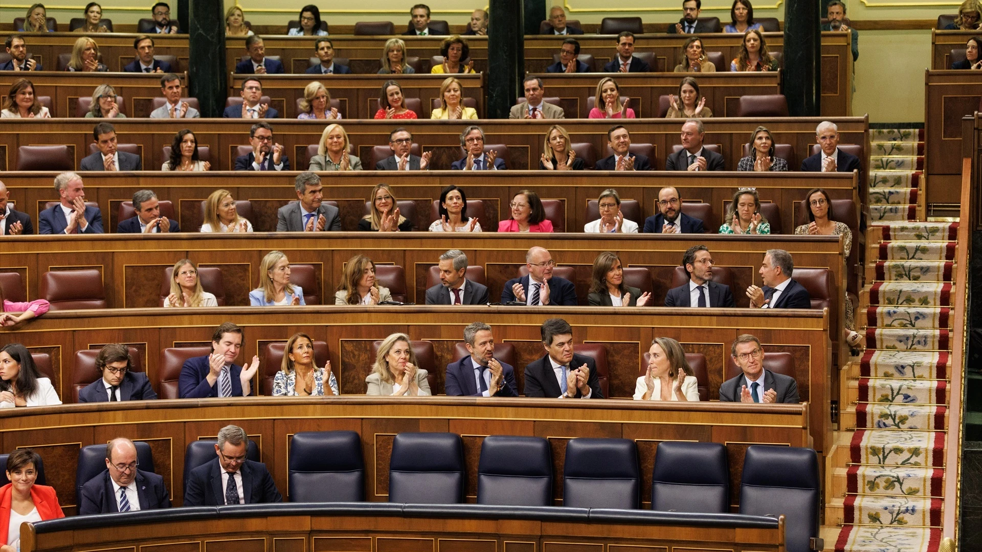 Diputados durante el debate de las lenguas cooficiales en el Congreso