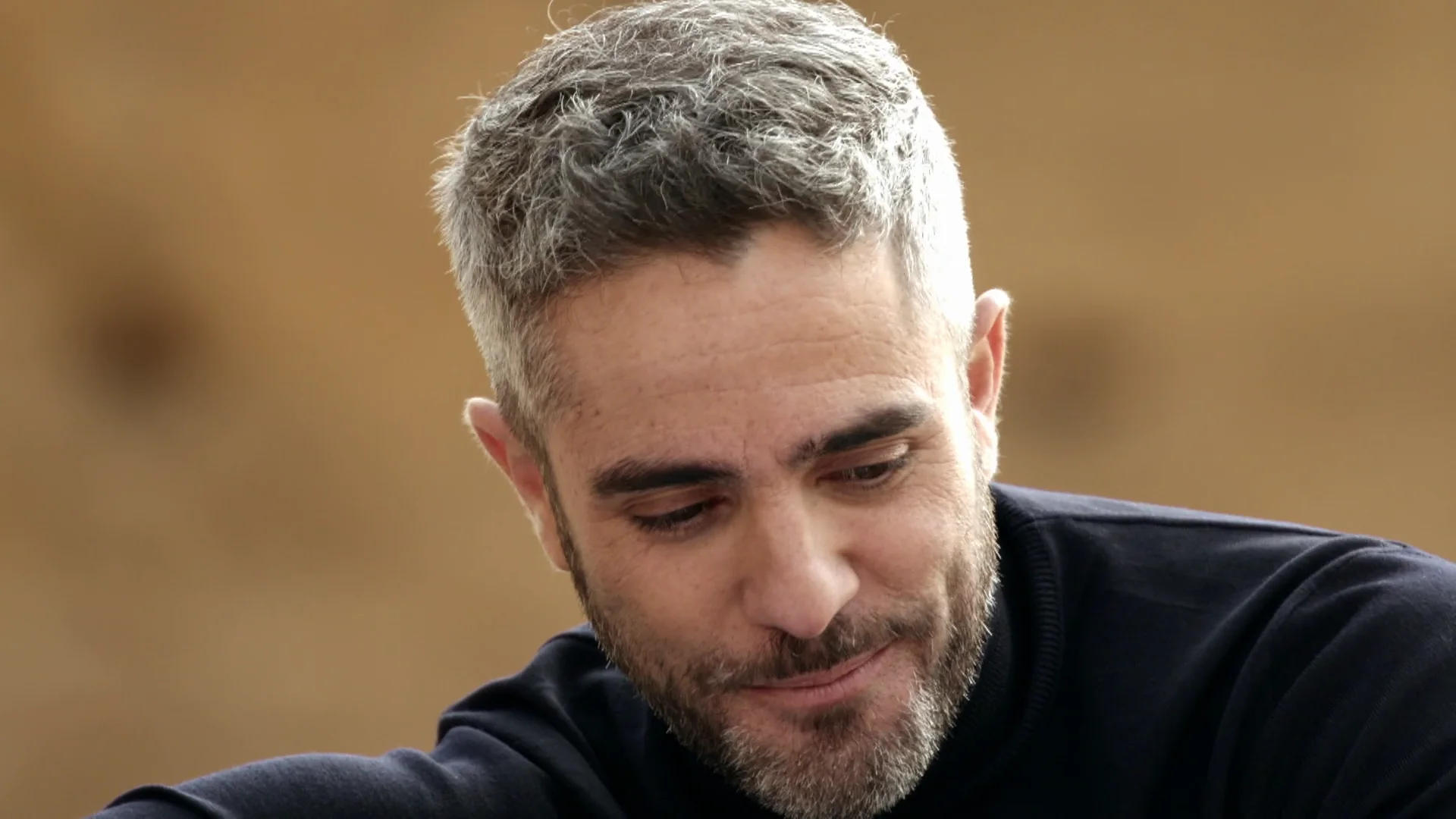 Roberto Leal se emociona al hablar de su padre Roberto Leal se emociona al hablar de su padre