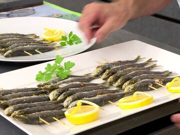 Sardinas con aceite de ajo y perejil, la receta exprés de Karlos Arguiñano